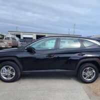 2025 Black Hyundai Tucson.